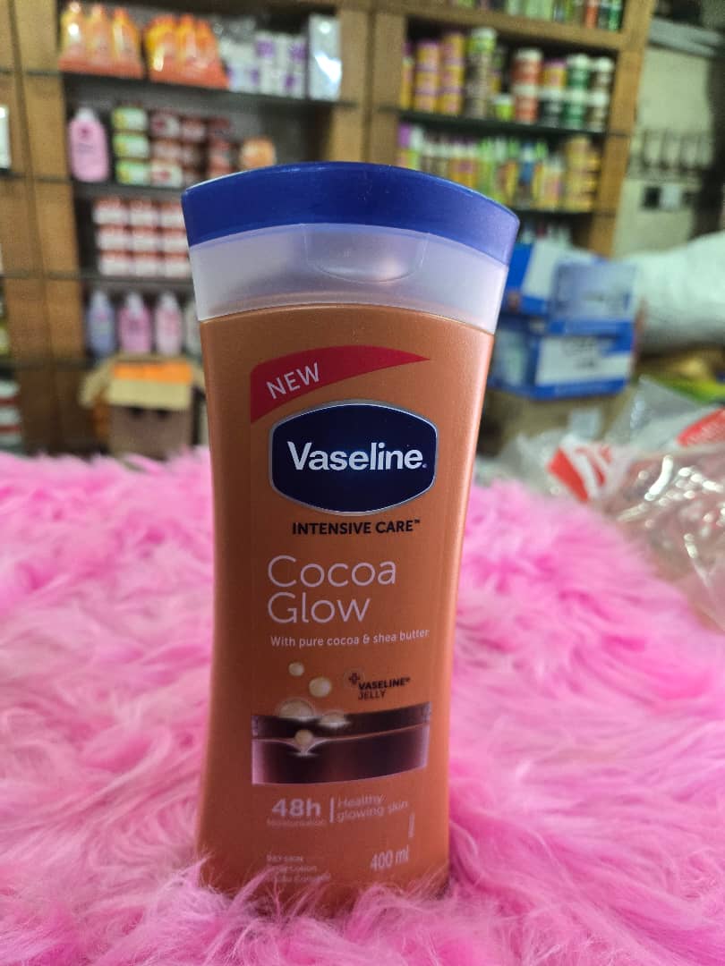 400 ml VASELINE Intensive Care Cocoa Glow With Pure Cocoa & Shea Butter